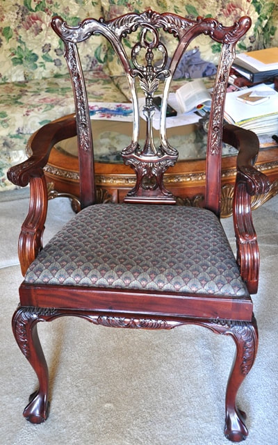 Chippendale style mahogany arm chair by Pulaski Furniture