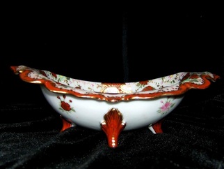 Late 19th century Japanese Imari oval porcelain bowl