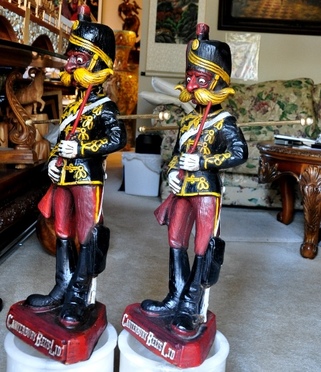 Rare advertising display statues of Canterbury Belts Ltd representing Crimean War soldiers