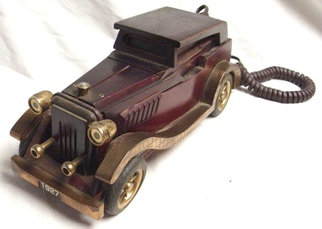 Wood telephone in the shape of a 1927 roadster