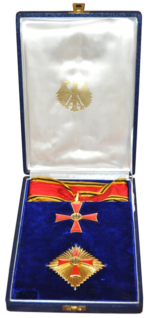 Federal Republic of Germany Order of Merit badge and star from the 1951-1957 era