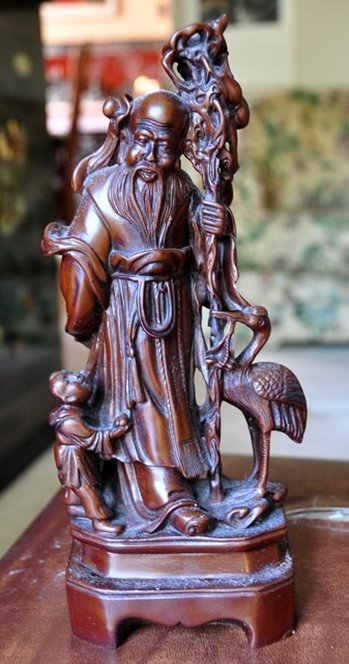 Statue of Chinese longevity god Shou Lao