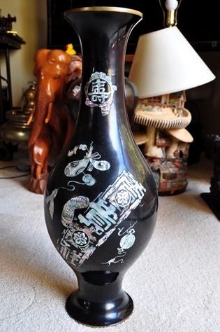 Large Korean lacquer vase with mother of pearl inlay artwork